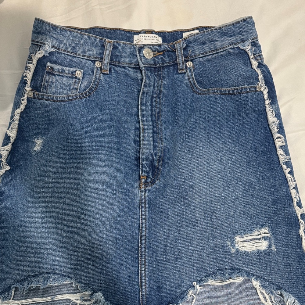 Zara Indigo Ripped Denim Shorts